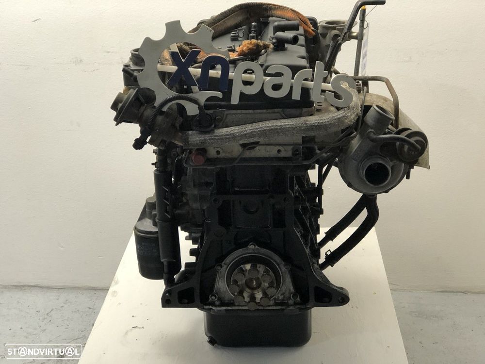 Motor KIA CARNIVAL II (GQ) 2.9 CRDi | 10.01 - 06.06 Usado REF. J3 - 5