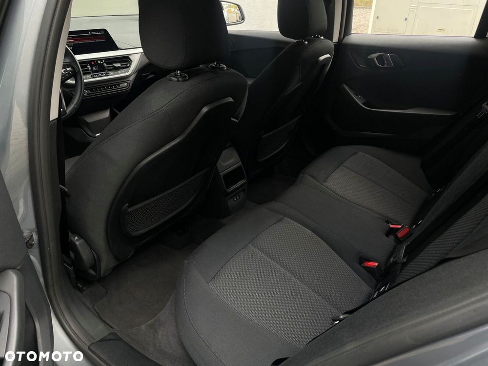BMW Seria 1 - 15