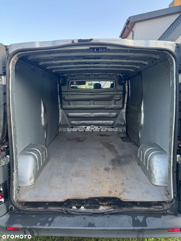 Opel Vivaro Long - 8