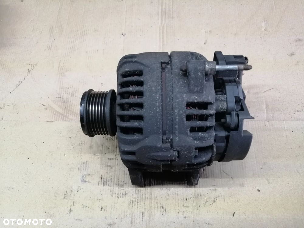 Renault Clio III Modus Kangoo Fluence alternator Bosch 120A 0124425071  8200660033 - 1