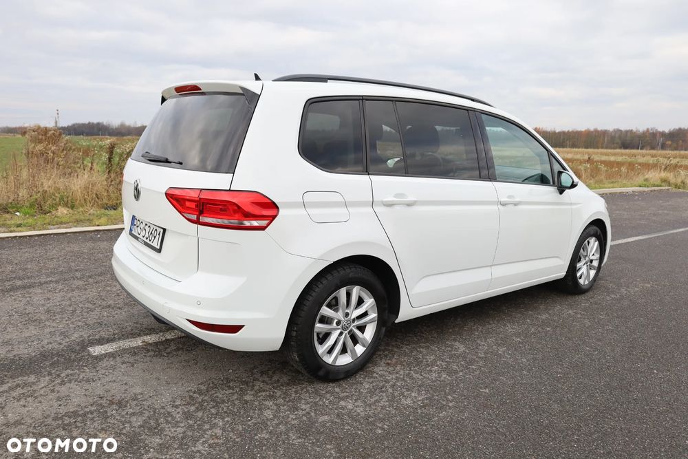 Volkswagen Touran 1.6 TDI BMT Comfortline - 24