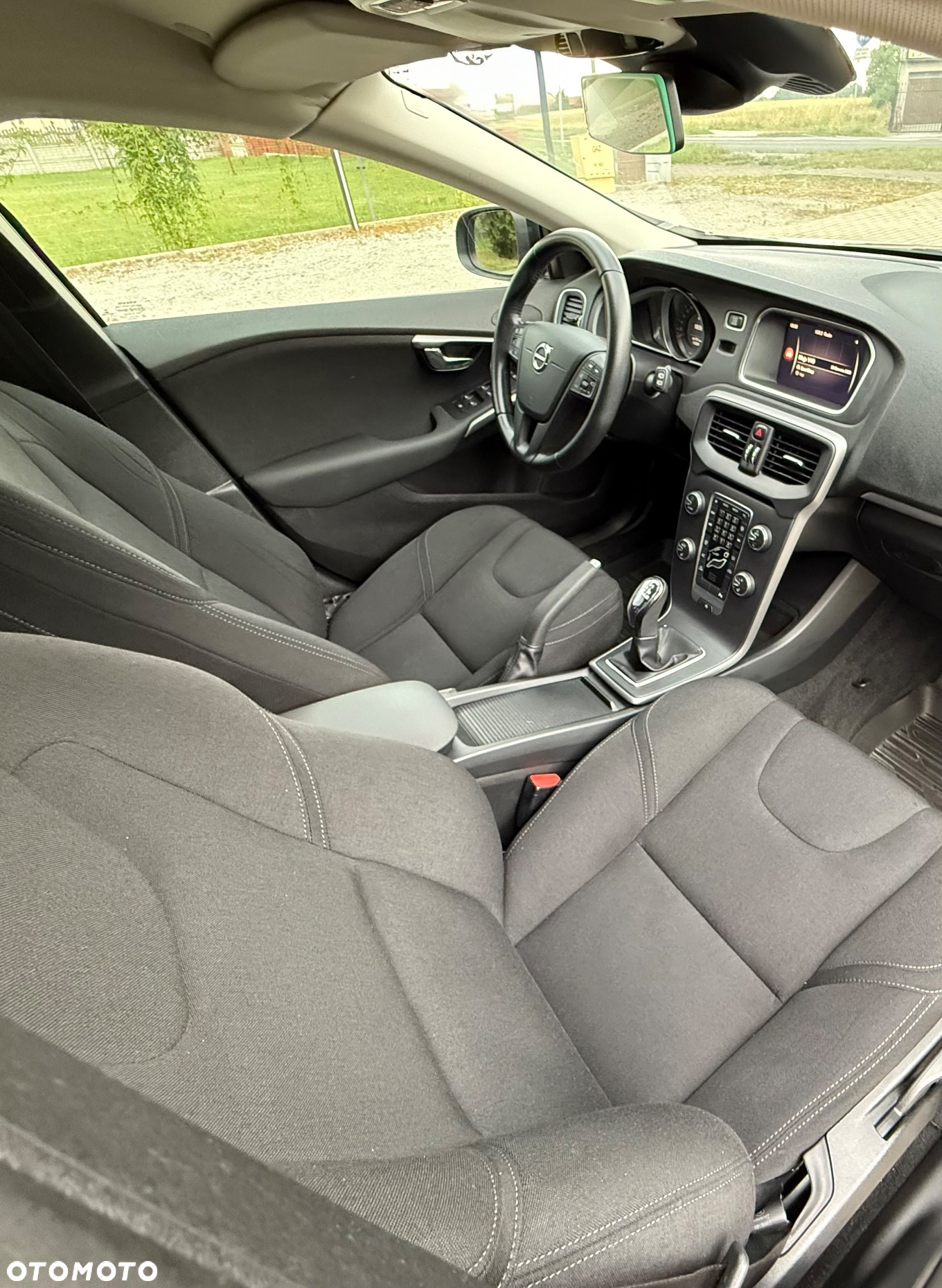 Volvo V40 T3 Drive-E Momentum - 35