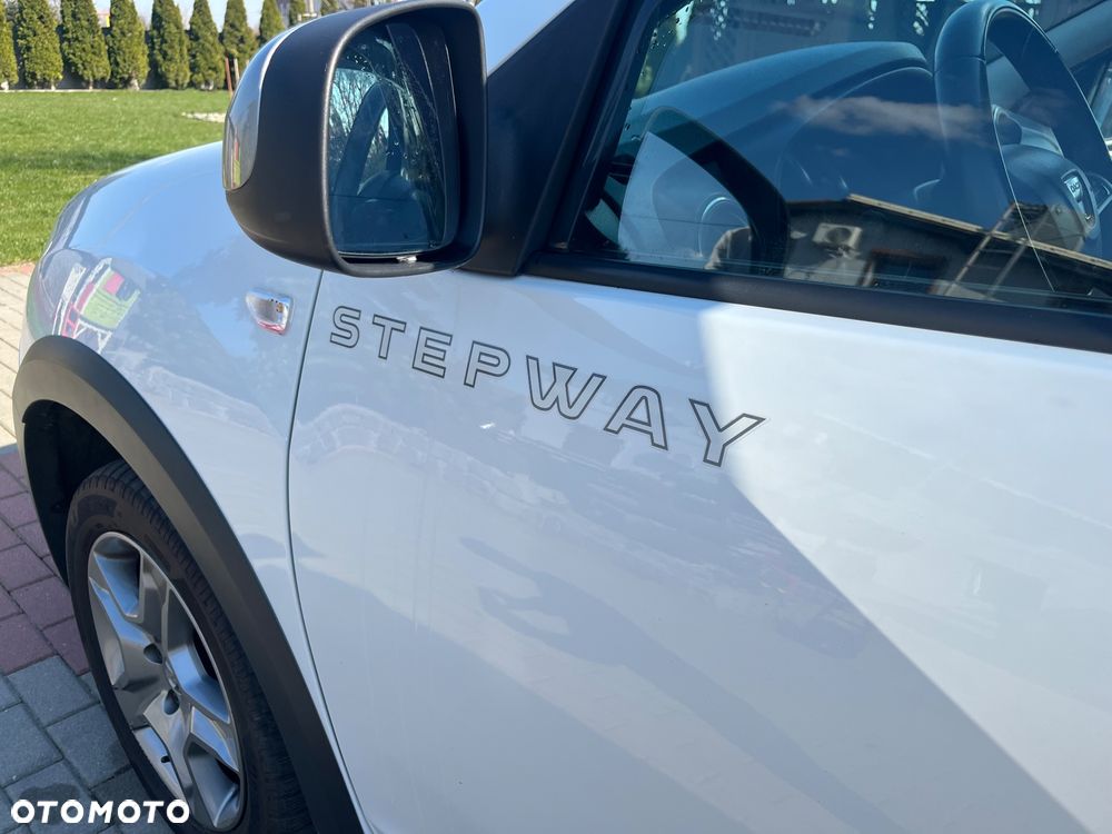 Dacia Logan dCi 90 S&S Stepway Celebration - 15