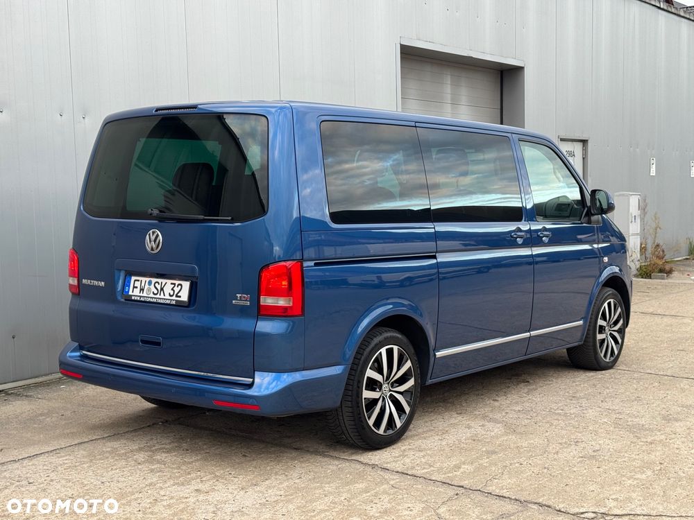 Volkswagen Multivan - 12