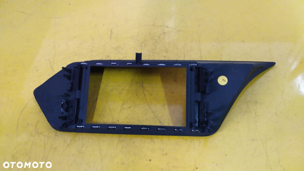 MERCEDES UCHWYT RAMKA OSŁONA NAWIGACJI MERCEDES W212 A2126801236WSPORNIK MERCEDES 6510900727 - 2