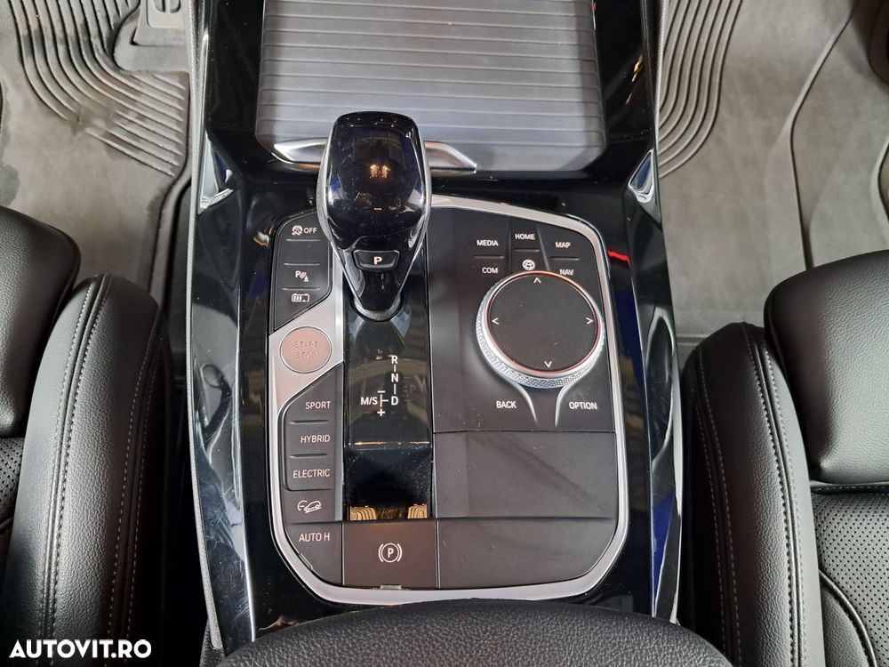 BMW X3 xDrive30e AT PHEV - 13