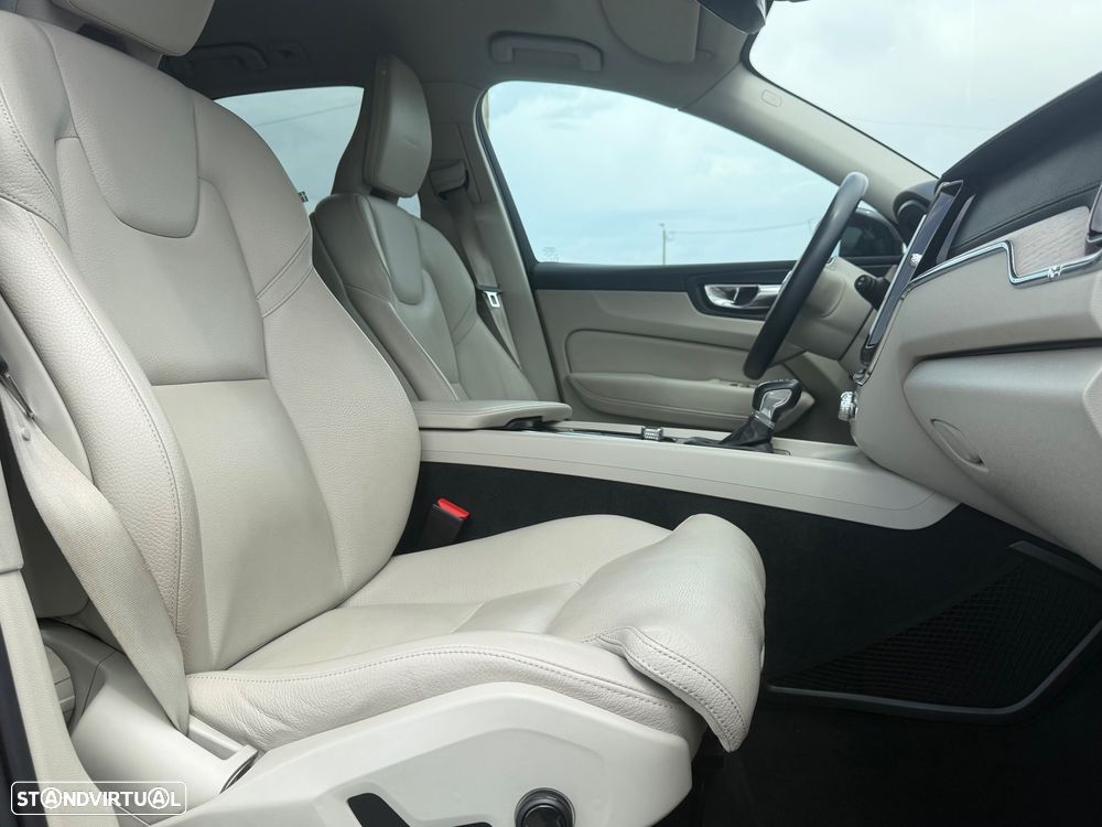Volvo XC 60 2.0 D4 Inscription AWD Geartronic - 19