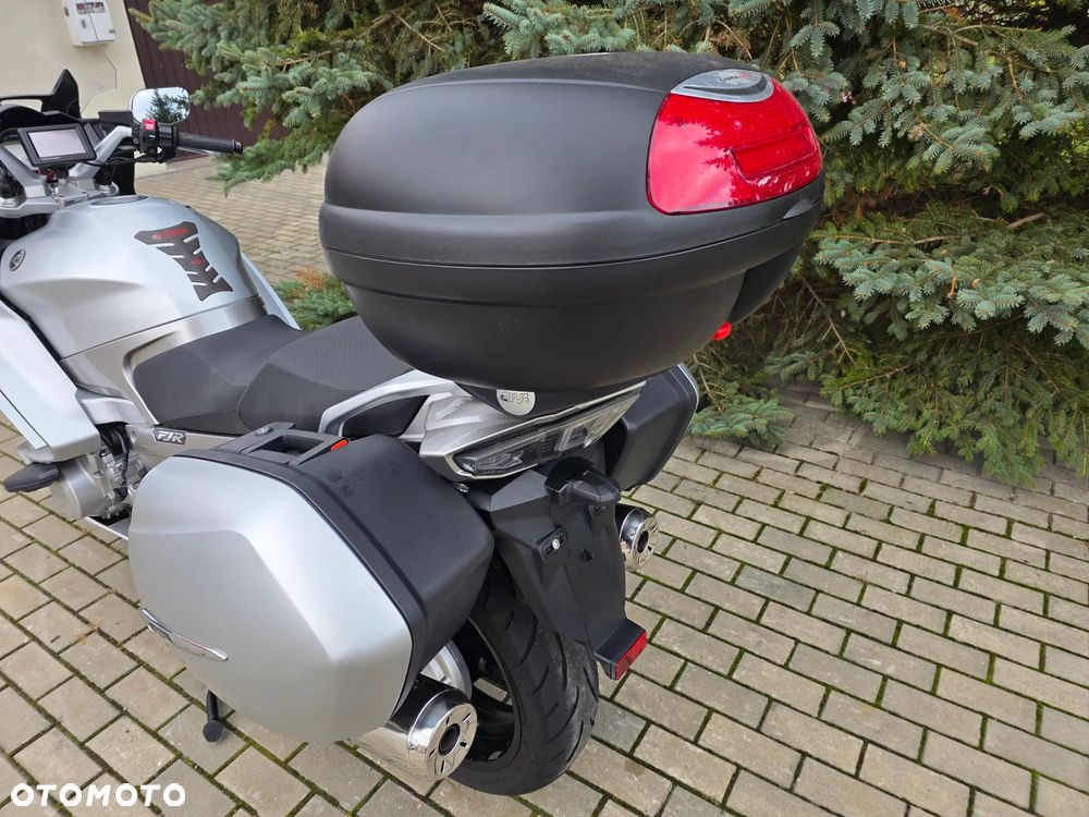 Yamaha FJR - 25