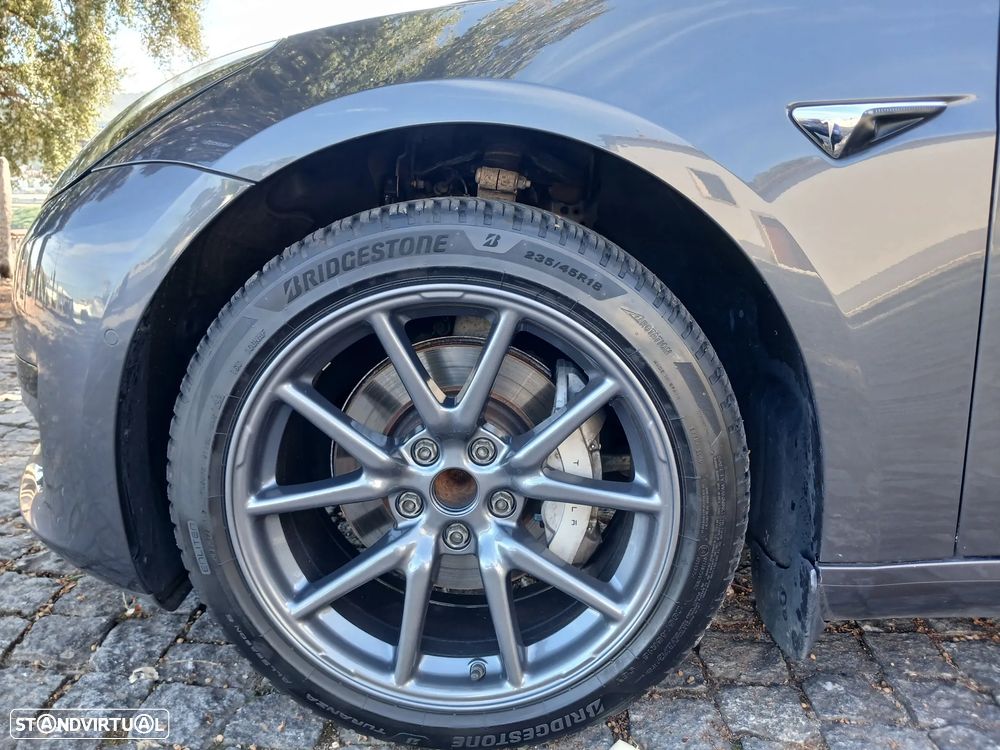 Tesla Model 3 - 22