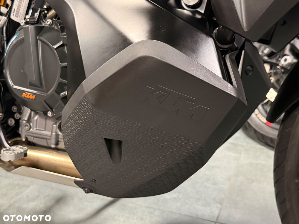 KTM Adventure - 17