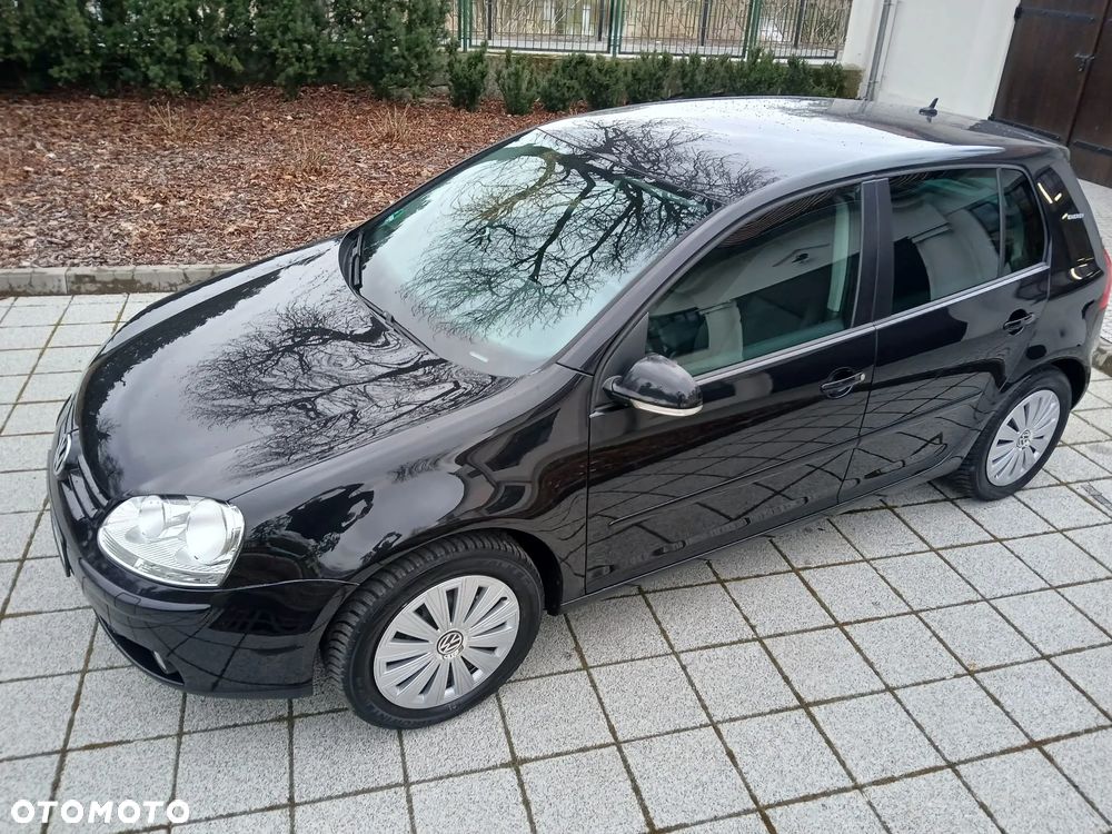 Volkswagen Golf - 32