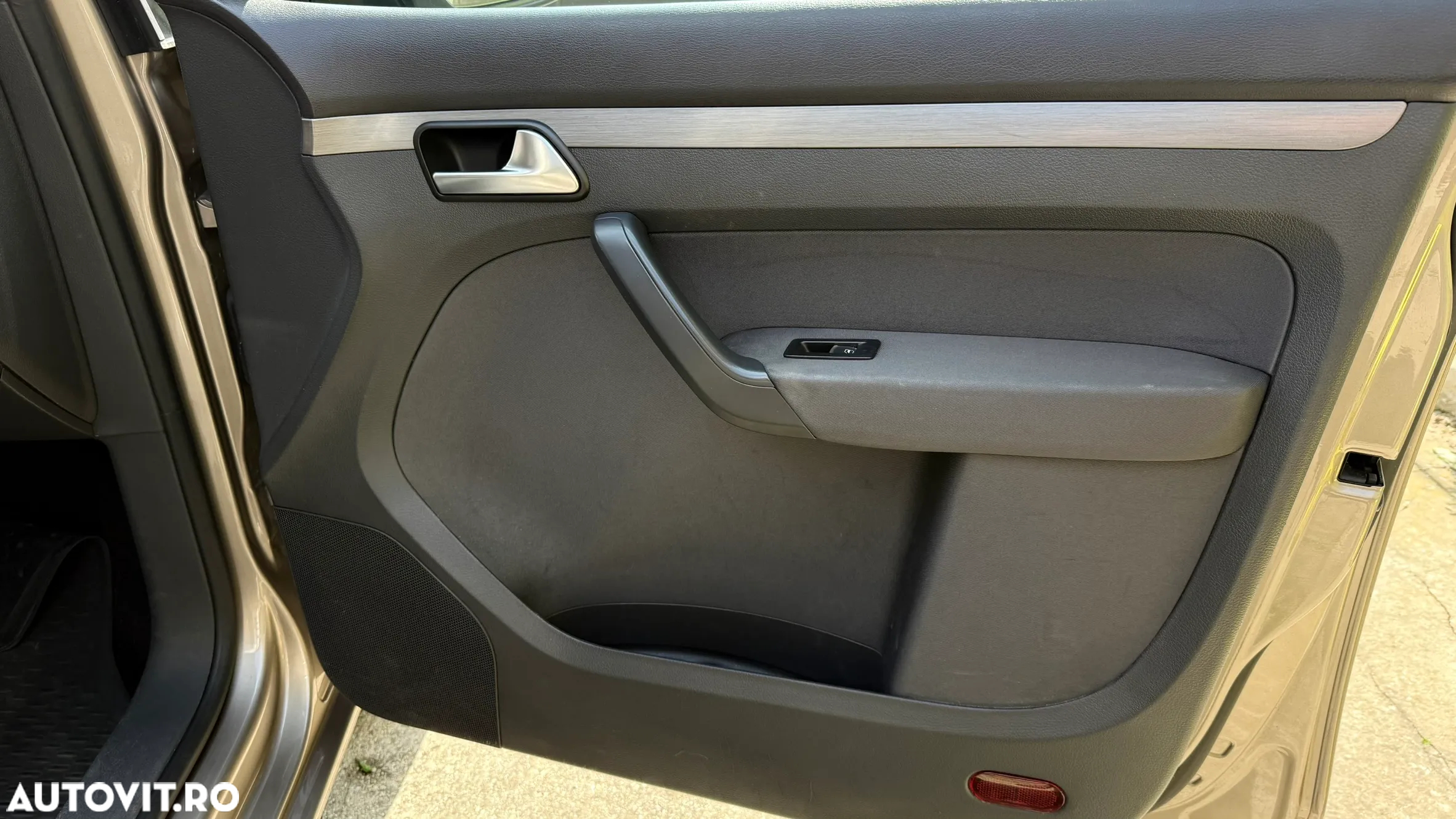 Volkswagen Touran 1.6 TDI BlueMotion Technology Comfortline - 17
