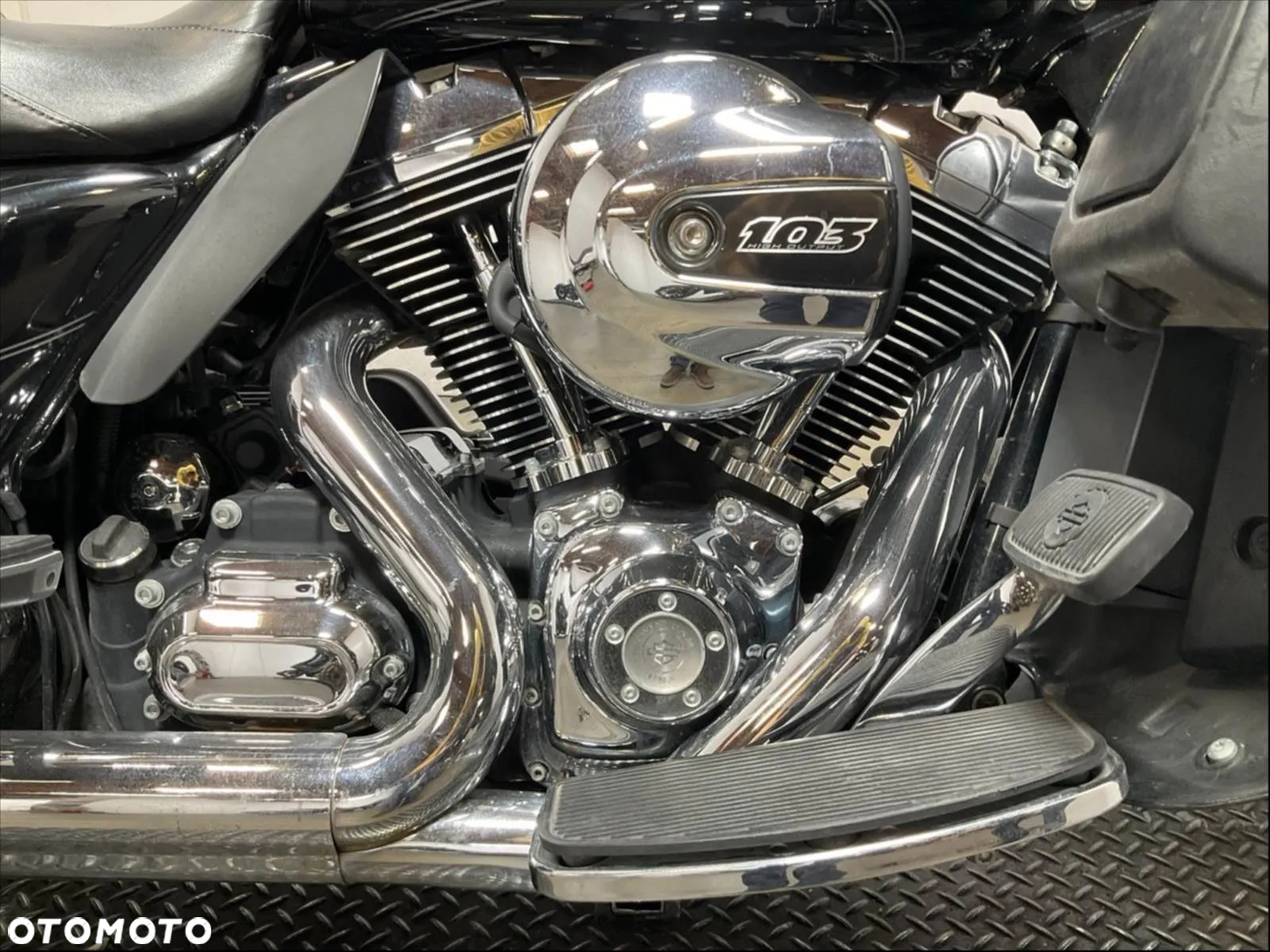 Harley-Davidson FLHS Electra Glide - 7