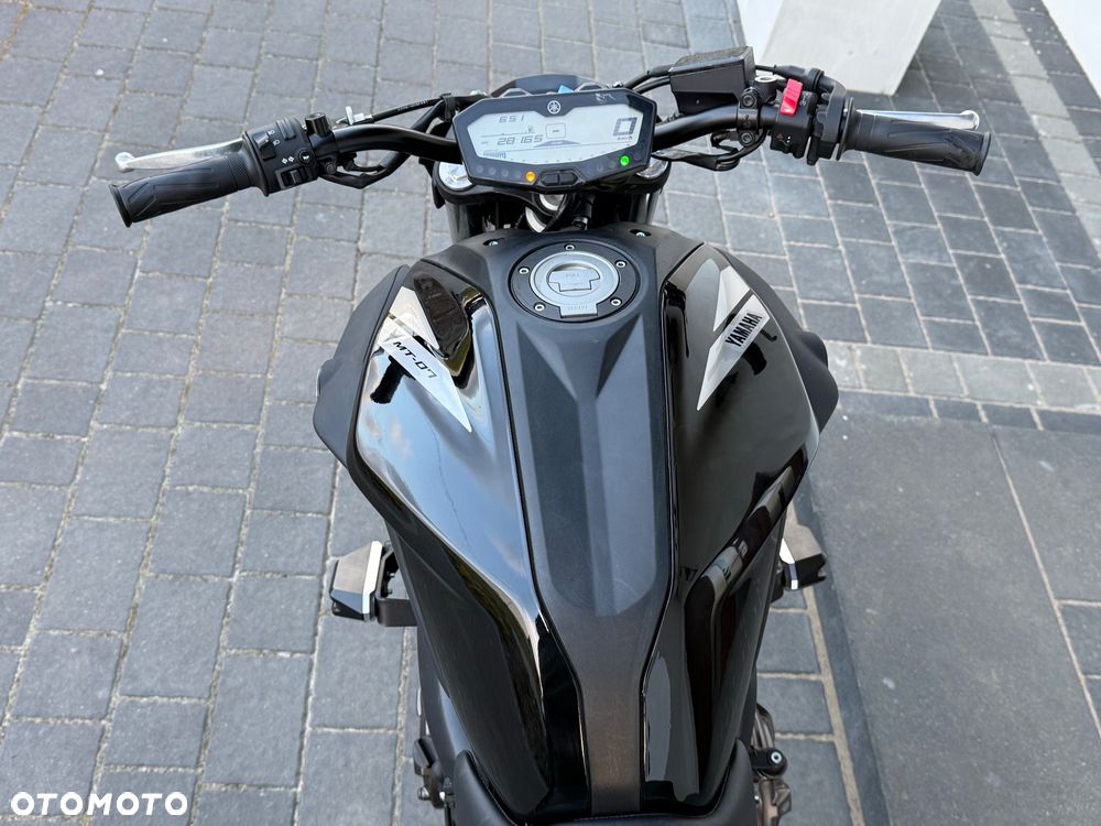 Yamaha MT - 7