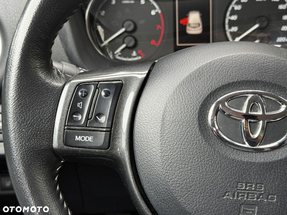 Toyota Yaris 1.5 20th Anniversary - 28