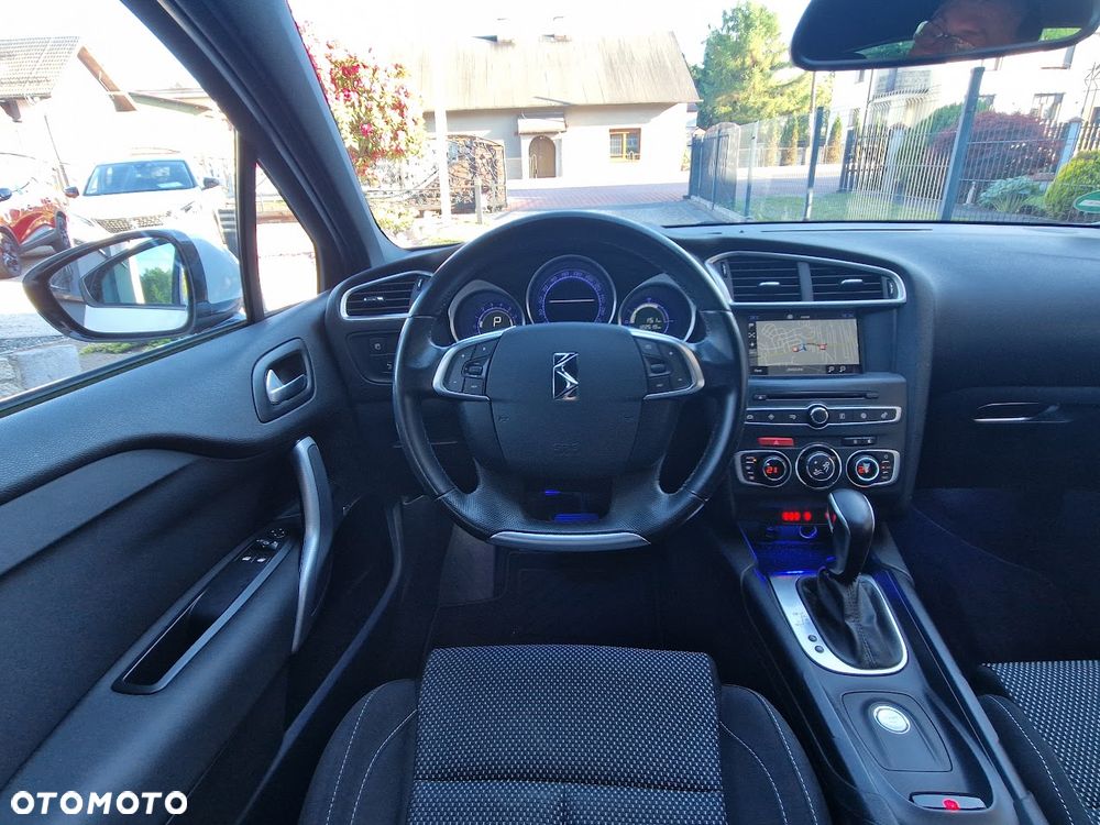 DS Automobiles DS 4 - 8