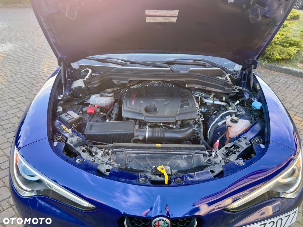 Alfa Romeo Stelvio 2.0 Turbo 16V AT8-Q4 Ti - 17