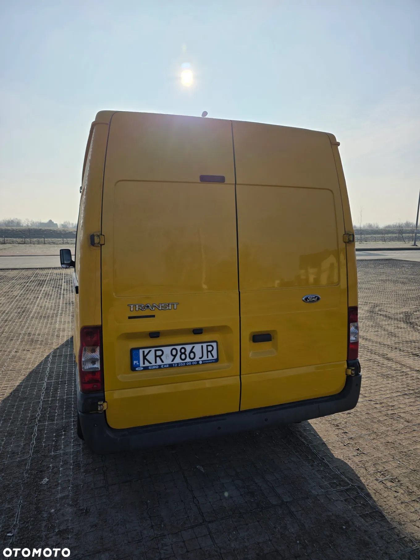 Ford Transit - 10