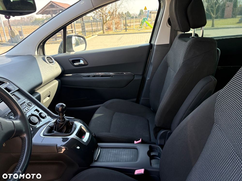 Peugeot 5008 HDI FAP 110 Premium - 11
