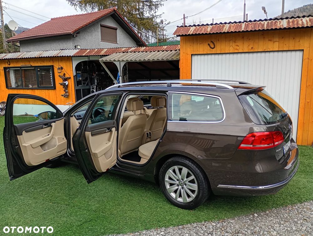 Volkswagen Passat 2.0 TDI Comfortline - 12