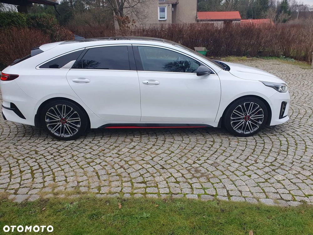 Kia ProCeed - 4