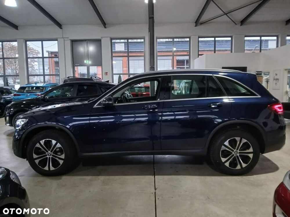 Mercedes-Benz GLC - 22