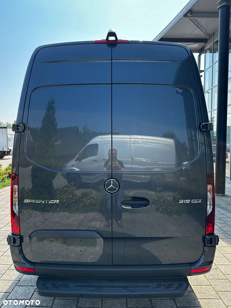 Mercedes-Benz Sprinter - 8