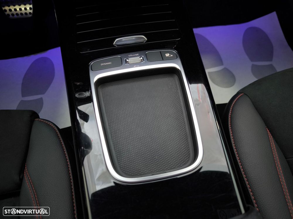 Mercedes-Benz A 250 e AMG Line - 16