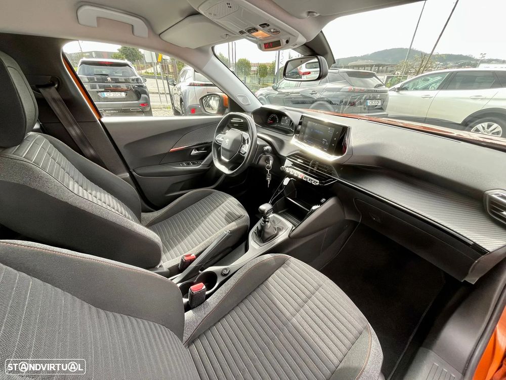 Peugeot 2008 1.2 PureTech Active - 12