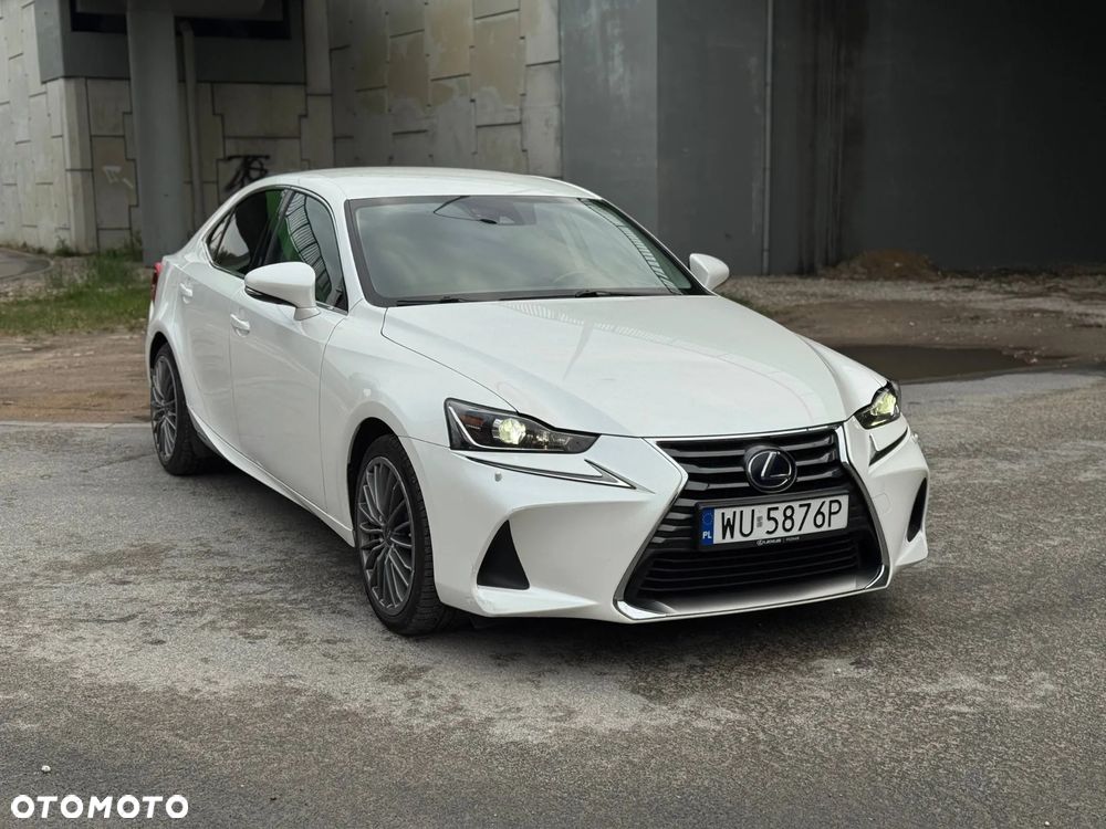 Lexus IS 300h Elegance - 20