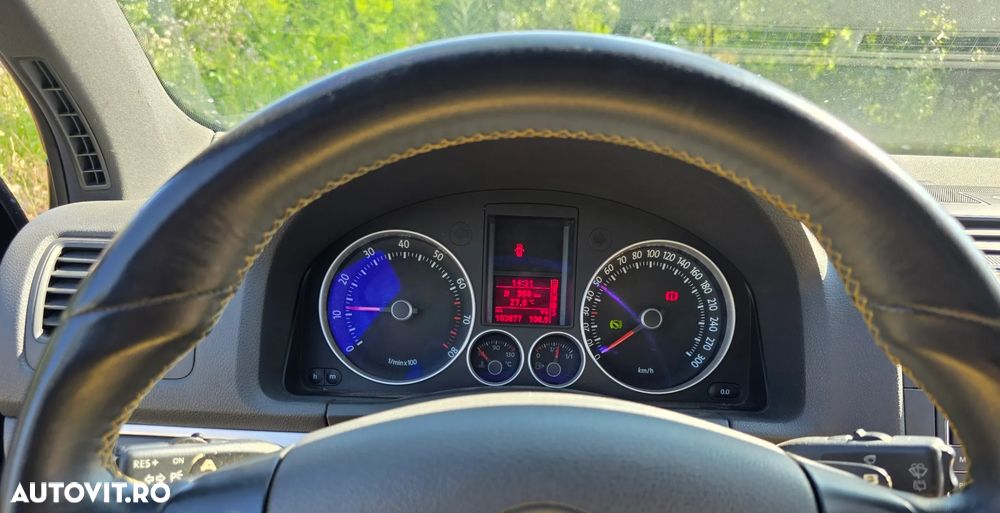 Volkswagen Golf 2.0 GTI DSG - 12