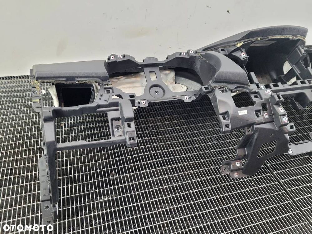KOKPIT DESKA KONSOLA HYUNDAI I30 II COUPE EUROPA - 2