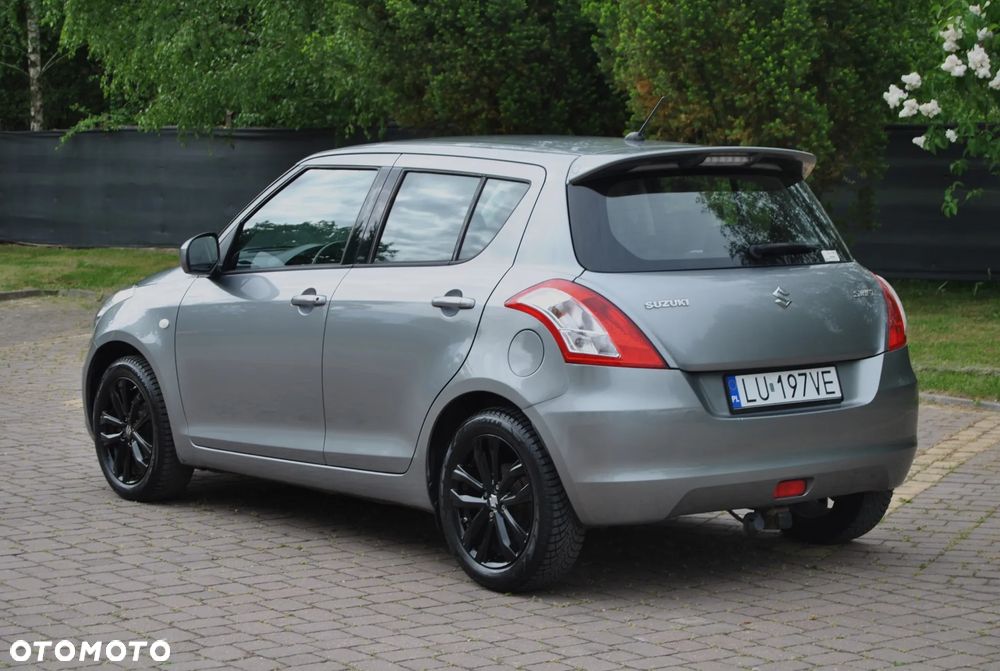 Suzuki Swift - 4