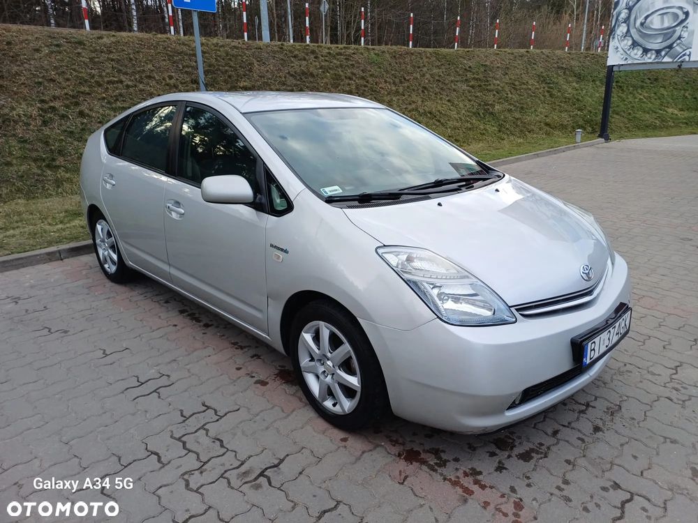 Toyota Prius - 5