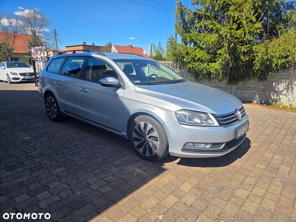 Volkswagen Passat 2.0 TDI Comfortline DSG - 4