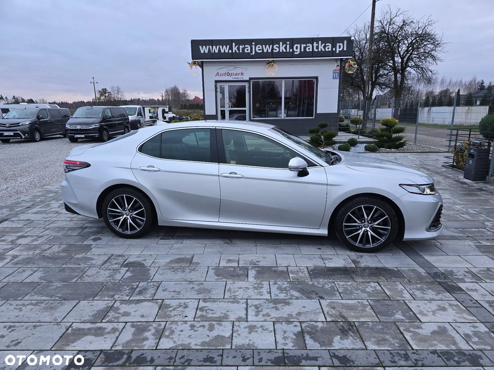 Toyota Camry 2.5 Hybrid Executive CVT - 19