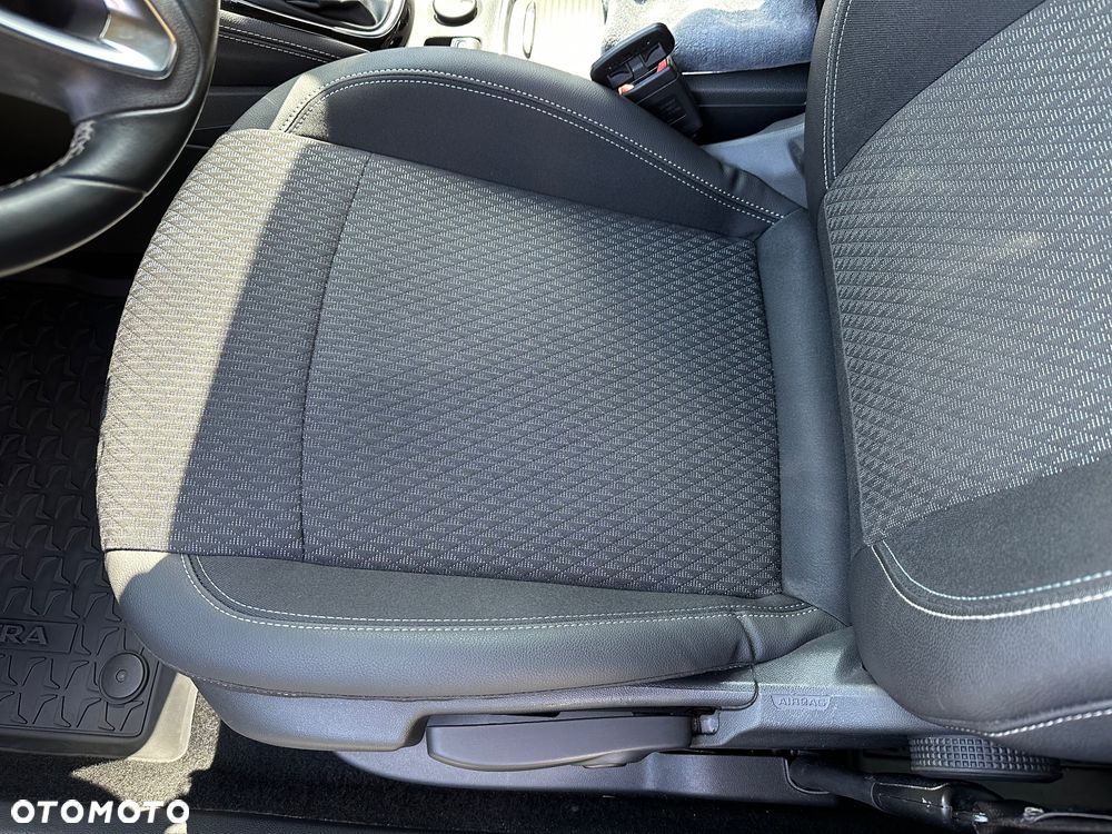 Opel Astra 1.6 D (CDTI) Dynamic - 11