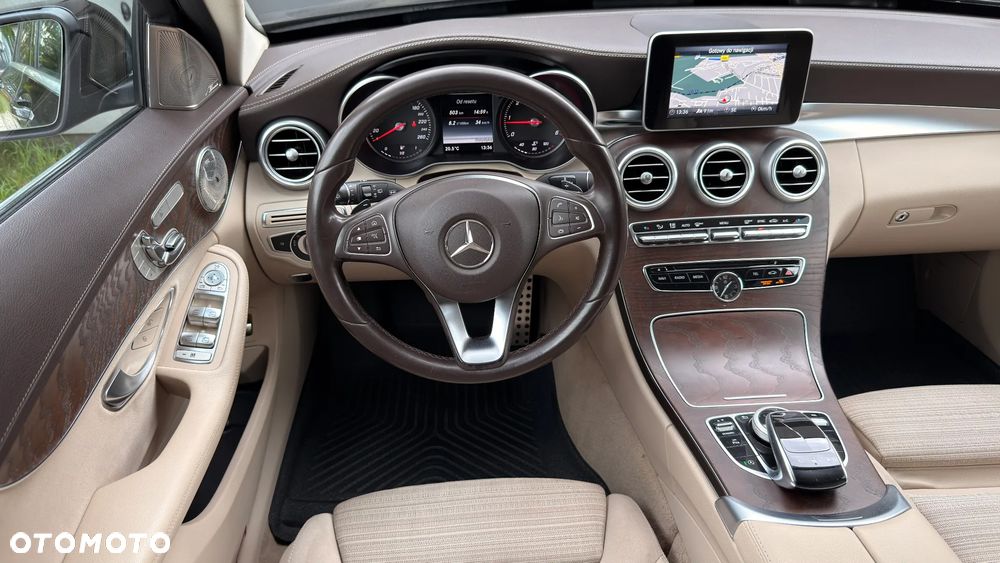 Mercedes-Benz Klasa C 220 d 9G-TRONIC Avantgarde - 14