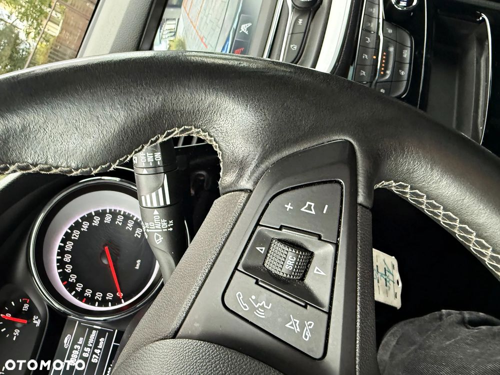 Opel Astra 1.4 Turbo Innovation - 19