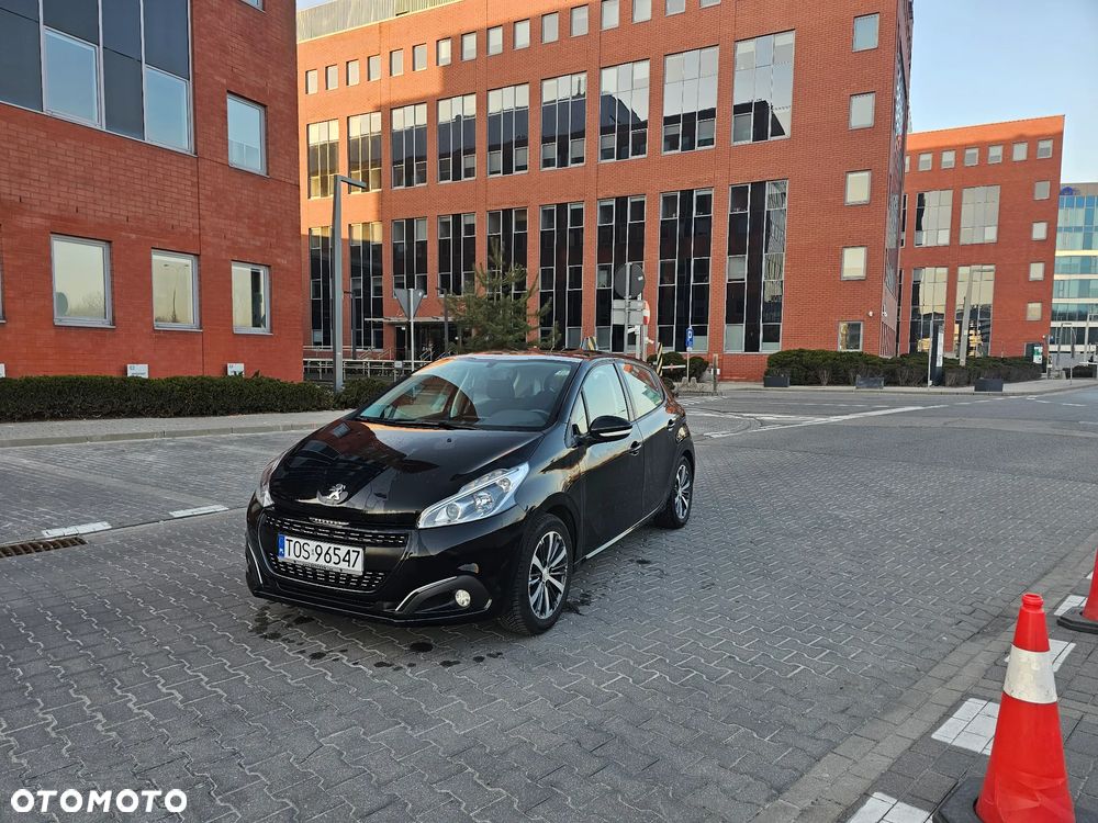 Peugeot 208 PureTech 82 Urban Move - 2