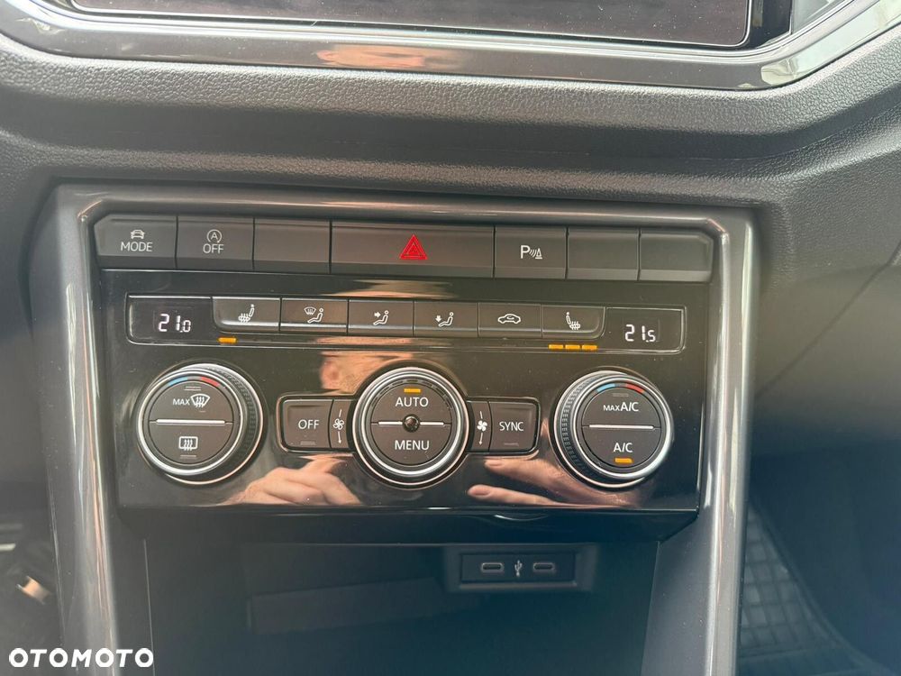 Volkswagen T-Roc 1.5 TSI GPF ACT Premium DSG - 32