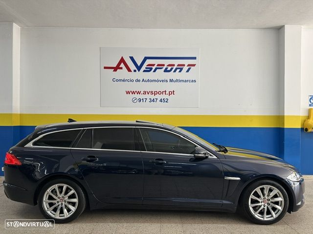 Jaguar XF Sportbrake 3.0 D V6 Premium Luxury - 2