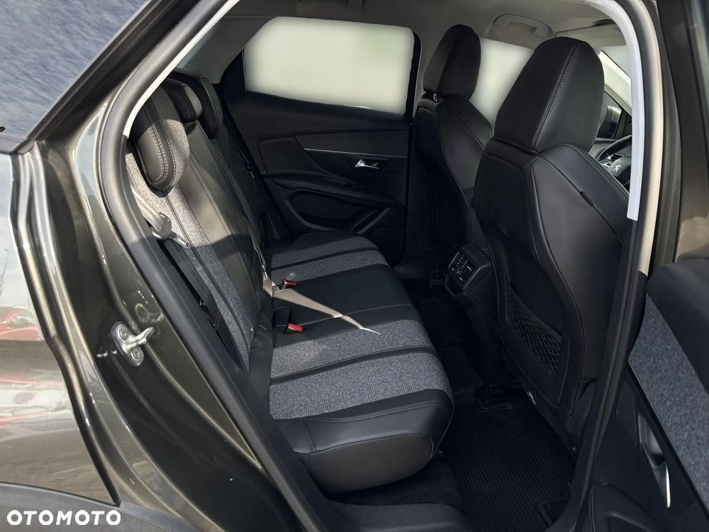 Nissan Qashqai 1.3 DIG-T mHEV N-Connecta Xtronic - 38
