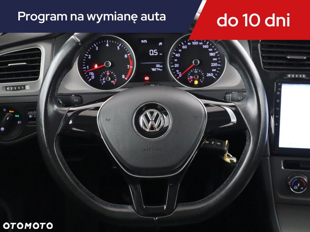 Volkswagen Golf - 17