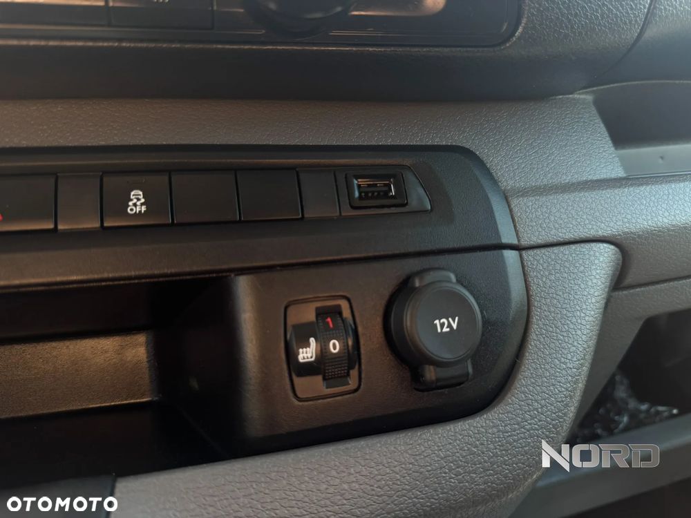 Peugeot Expert 2.0 Standard Premium - 23