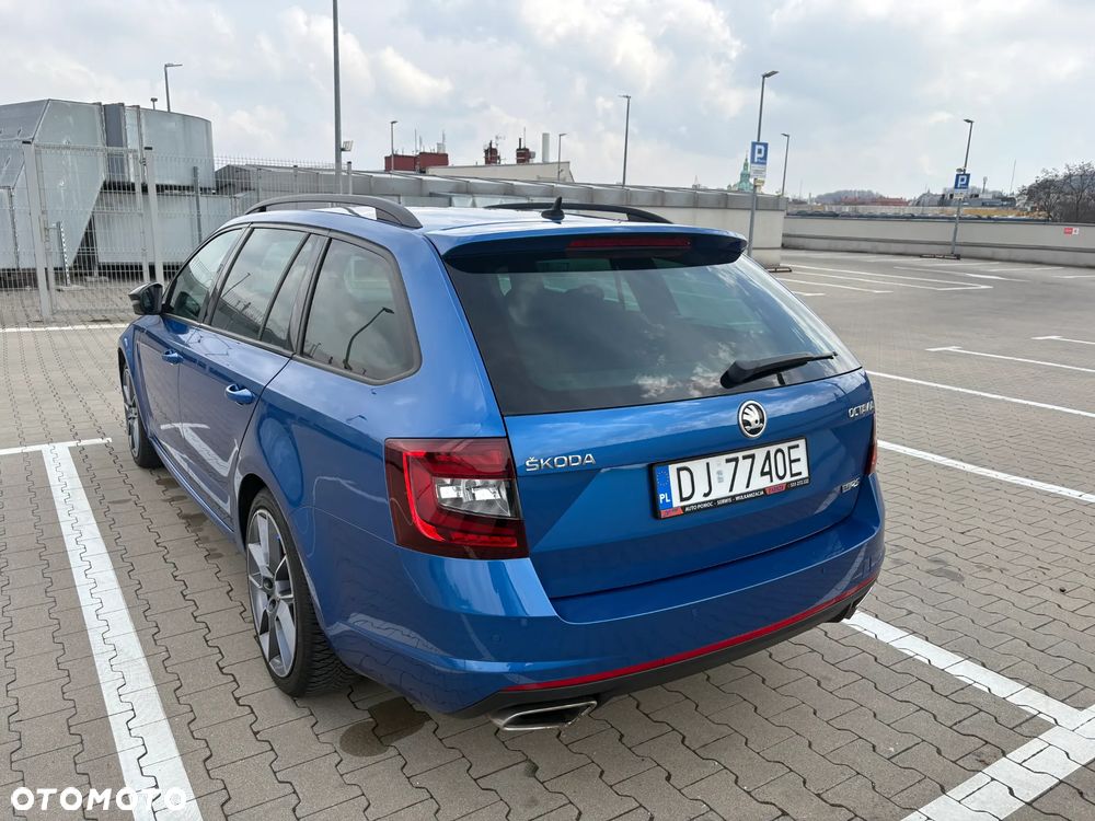 Skoda Octavia 2.0 TDI DSG RS - 30
