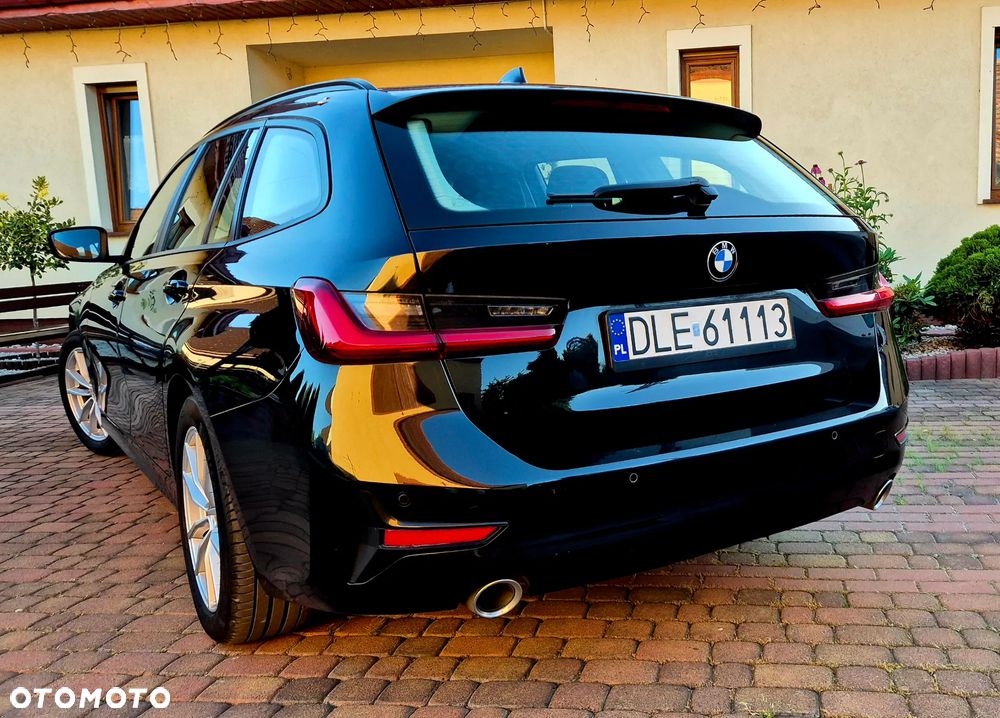 BMW Seria 3 320d Touring Advantage - 8
