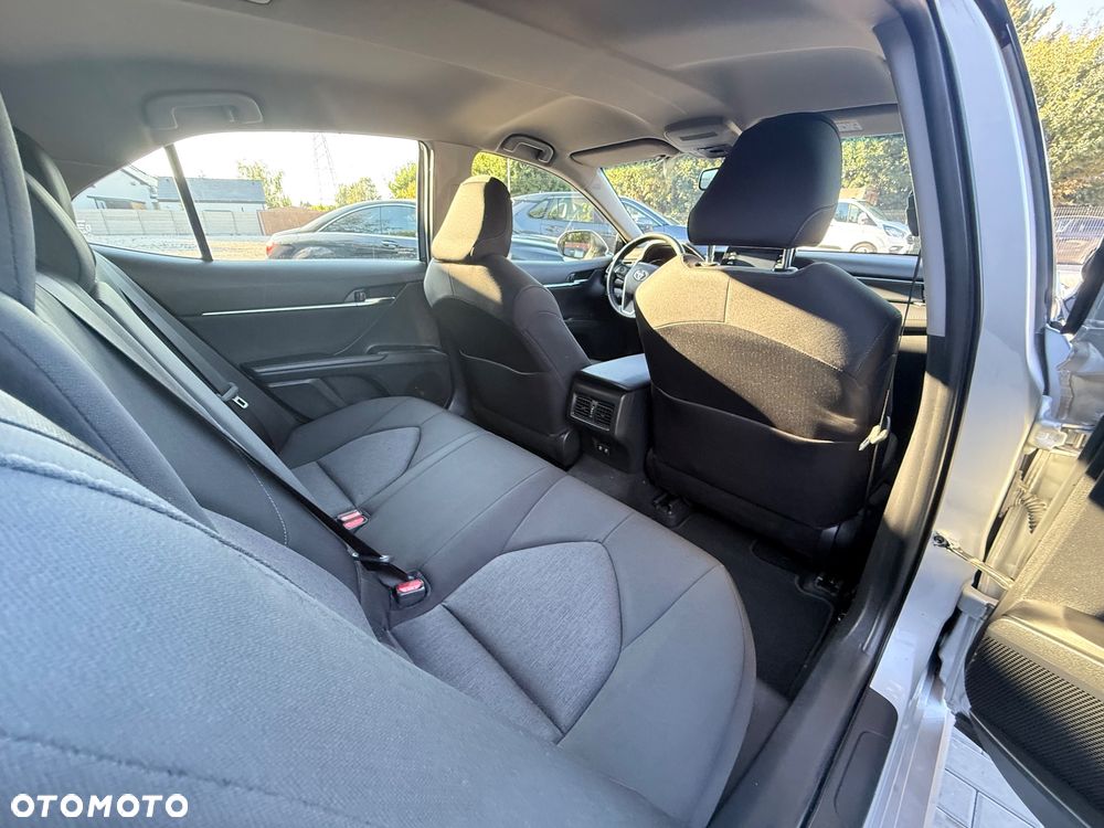 Toyota Camry 2.5 Hybrid Comfort CVT - 20