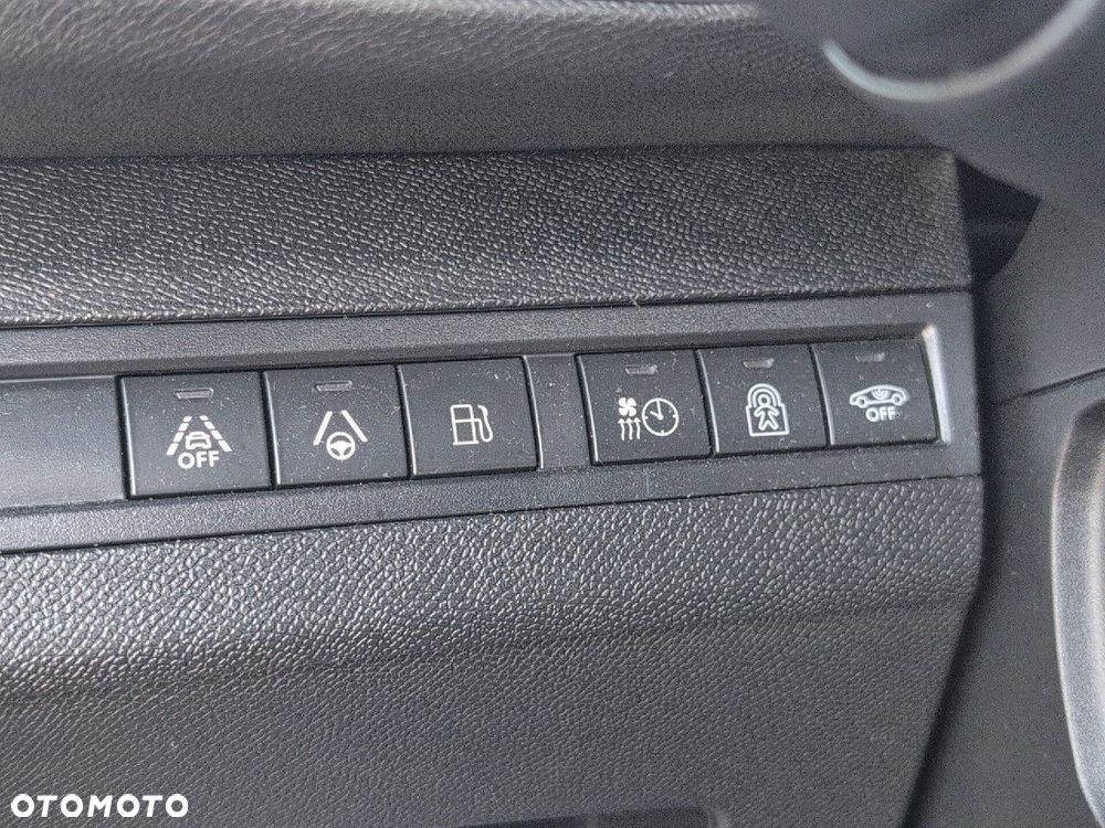 Peugeot 3008 1.6 PureTech Hybrid4 PHEV GT S&S EAT8 - 15