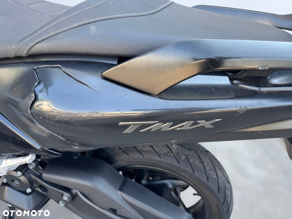 Yamaha Tmax - 25